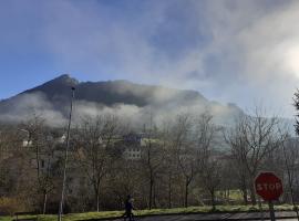 Intzartzu con niebla (Juancar). Ampliar