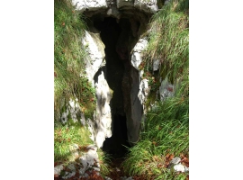 Entrada a la Cueva de Sarastarri. Ampliar